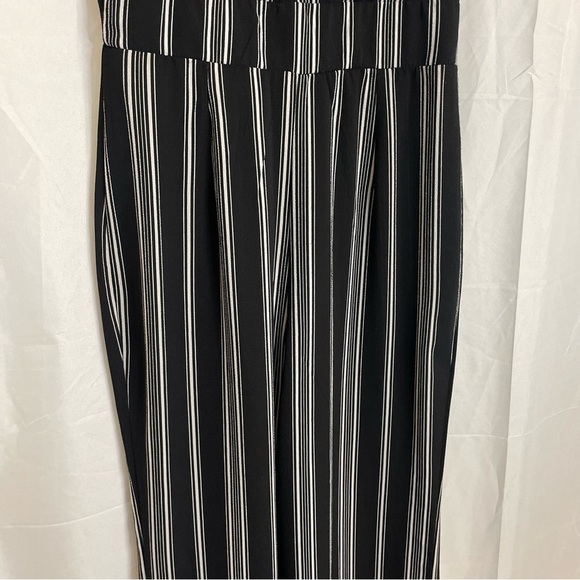 CRYSTAL SKY Women’s Black White Stripe Jumper Pantsuit Short Sleeve Size 5 - Picture 3 of 12